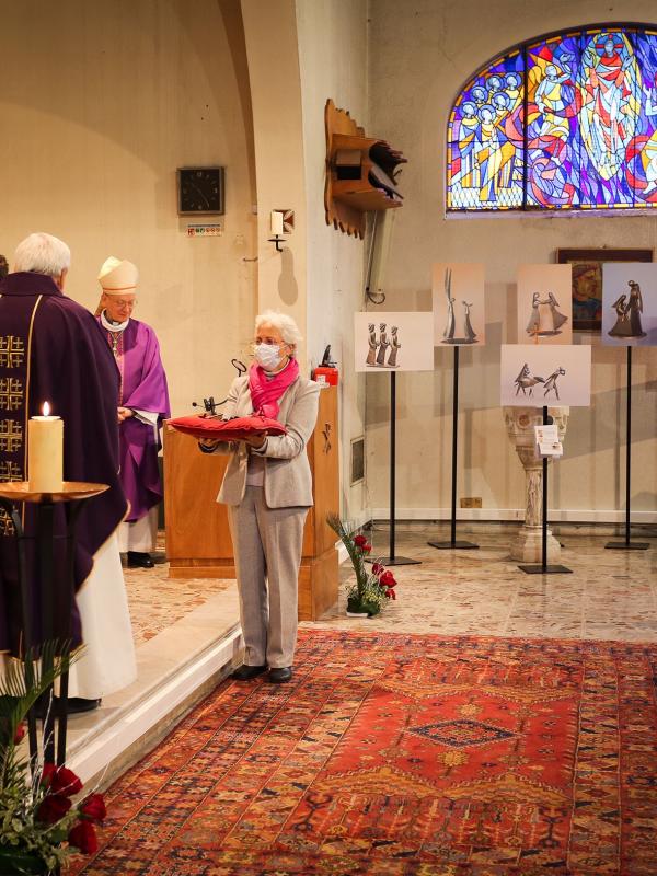 Fête de la Saint André - Messe de la fraternité - Remise des clefs de la paroisse par Mgr Marceau à P. Marc, le 28 novembre 2021