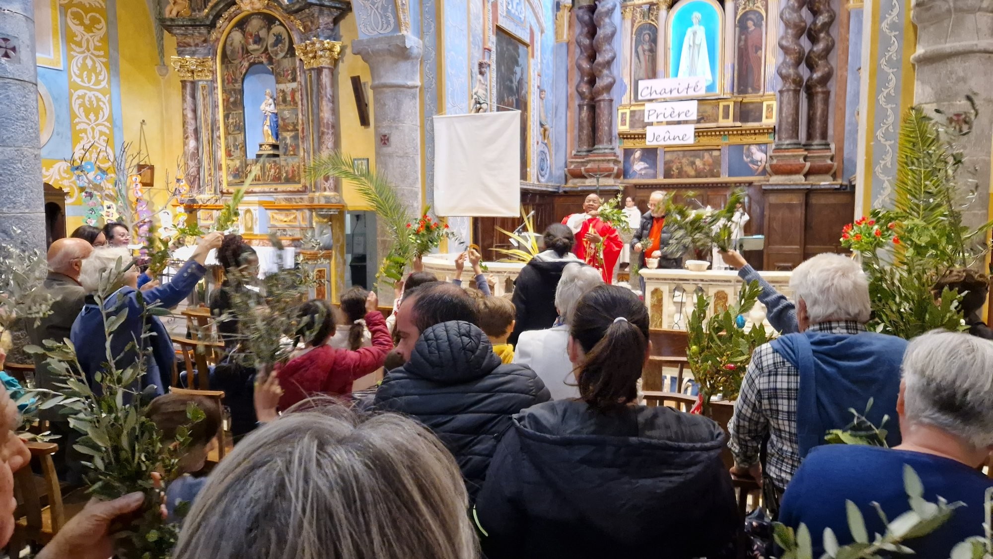 Célébration des Rameaux et le la Passion du Seigneur en l'église Saint Antonin :
