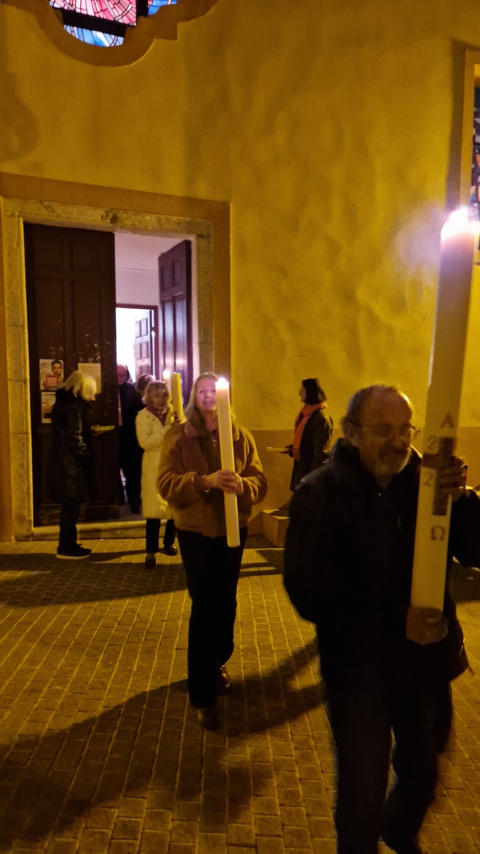 les représentants des communautés, les ministres ordonnés, les fidèles.