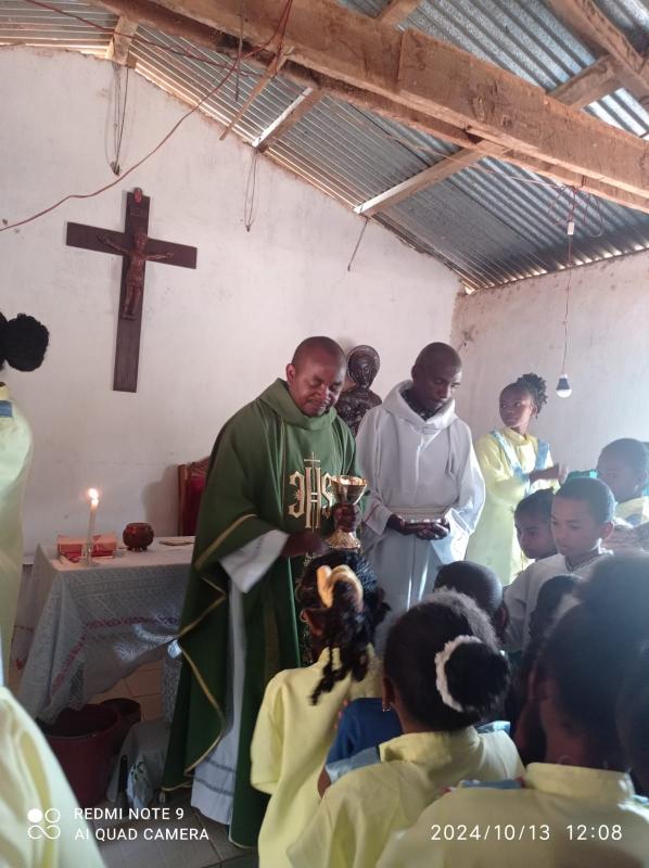 Le père Marc à Madagascar